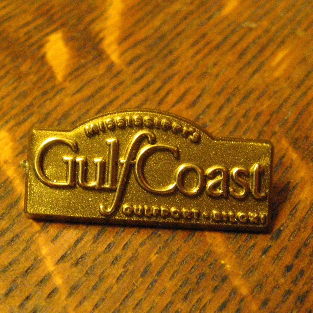 🇺🇸 Mississippi Gulf Coast Vintage Lapel Pin Souvenir